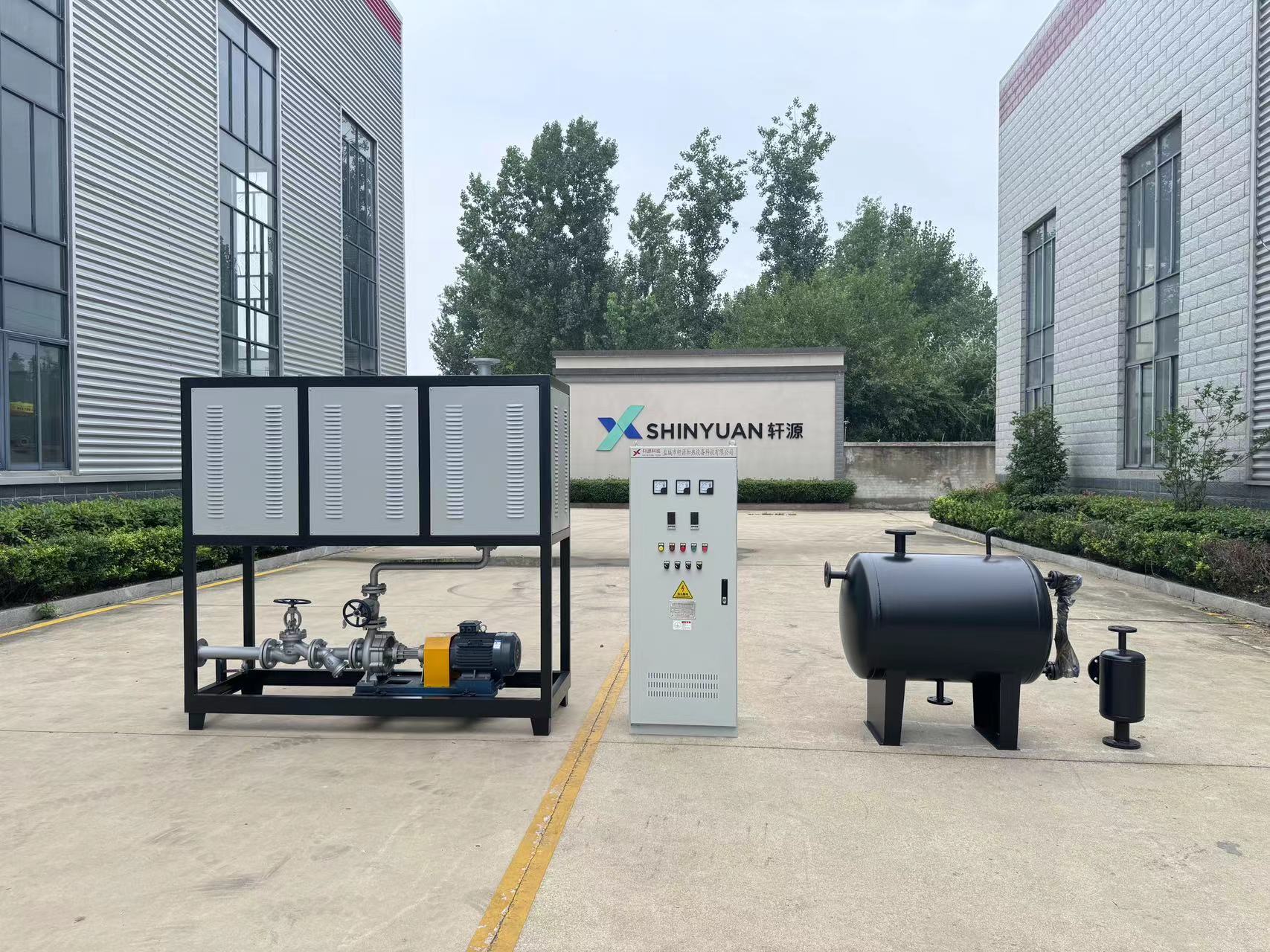 導(dǎo)熱油爐通過(guò)四個(gè)步驟的循環(huán)往復(fù)，實(shí)現(xiàn)對(duì)物料的持續(xù)加熱,廣泛應(yīng)用于各種工業(yè)和商業(yè)領(lǐng)域